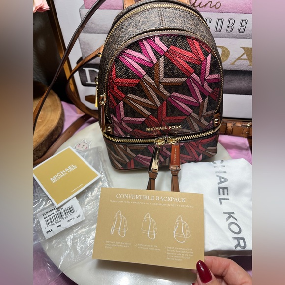 Michael Kors Rhea Zip 
Messenger Backpack Brown
Multi Geometric Pattern NWT - Picture 6 of 17